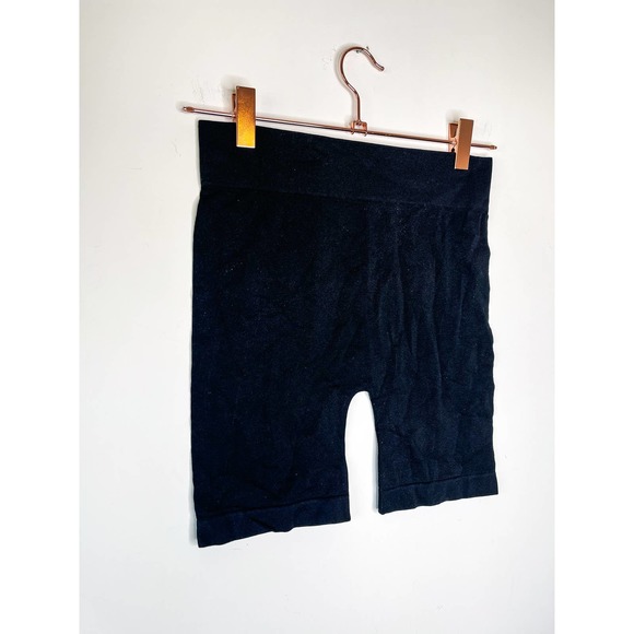 Free People Seamless Biker Shorts in Black Size XS/S - Picture 4 of 5